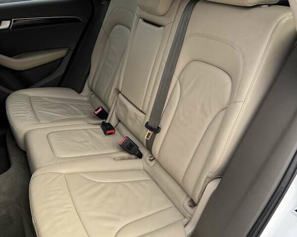 Белый Ауди Ку 5, объемом двигателя 2 л и пробегом 222 тыс. км за 13100 $, фото 21 на Automoto.ua