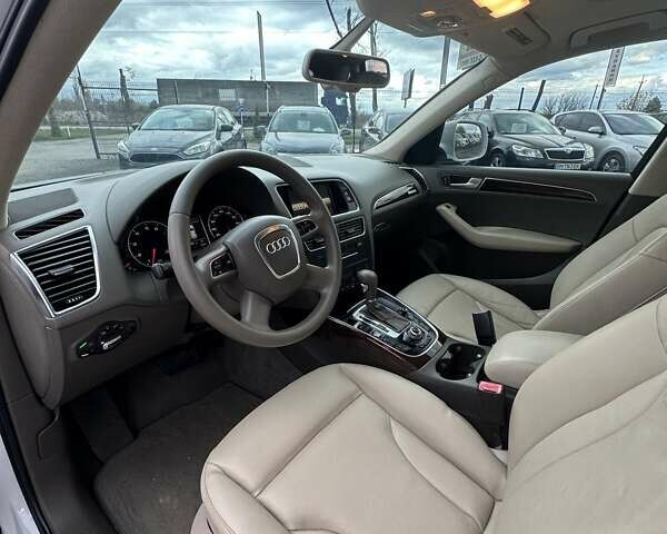 Ауди Ку 5 2011 в Буче на Automoto.ua Белый Ауди Ку 5, объемом двигателя 2 л и пробегом 222 тыс. км за 12950 $, фото 18 на Automoto.ua