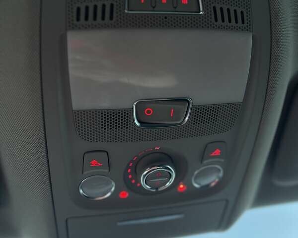 Белый Ауди Ку 5, объемом двигателя 1.98 л и пробегом 170 тыс. км за 13900 $, фото 68 на Automoto.ua