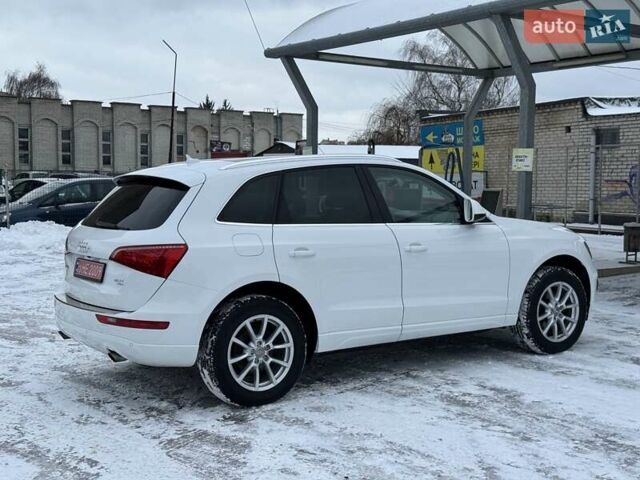 Білий Ауді Ку 5, об'ємом двигуна 2 л та пробігом 120 тис. км за 12599 $, фото 10 на Automoto.ua