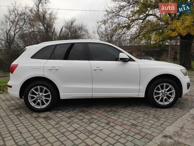 Белый Ауди Ку 5, объемом двигателя 1.98 л и пробегом 192 тыс. км за 10700 $, фото 3 на Automoto.ua