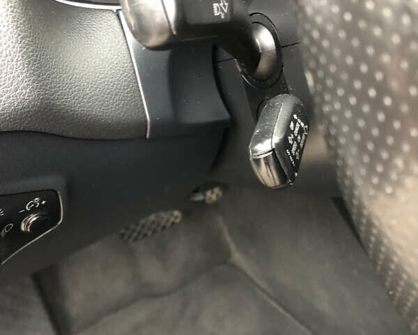 Белый Ауди Ку 5, объемом двигателя 0 л и пробегом 340 тыс. км за 14500 $, фото 25 на Automoto.ua