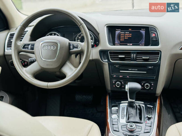 Белый Ауди Ку 5, объемом двигателя 1.98 л и пробегом 225 тыс. км за 12500 $, фото 24 на Automoto.ua