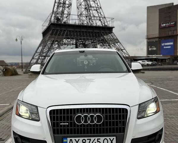 Белый Ауди Ку 5, объемом двигателя 1.98 л и пробегом 105 тыс. км за 13000 $, фото 4 на Automoto.ua