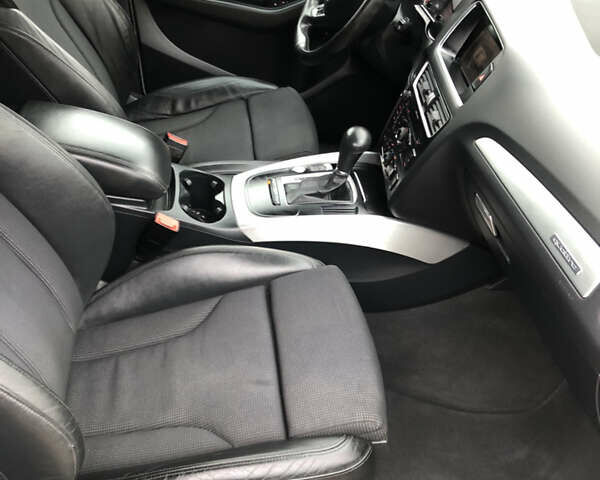 Белый Ауди Ку 5, объемом двигателя 0 л и пробегом 340 тыс. км за 14500 $, фото 15 на Automoto.ua