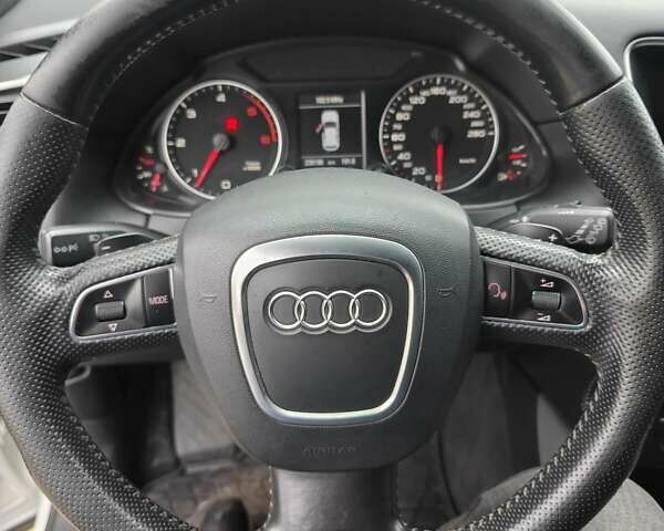 Белый Ауди Ку 5, объемом двигателя 2.97 л и пробегом 238 тыс. км за 14200 $, фото 10 на Automoto.ua