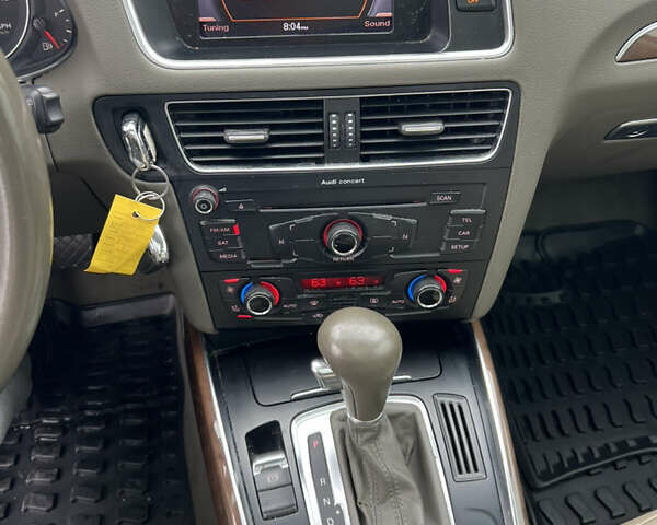 Белый Ауди Ку 5, объемом двигателя 1.98 л и пробегом 291 тыс. км за 10300 $, фото 34 на Automoto.ua