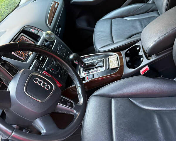 Белый Ауди Ку 5, объемом двигателя 2 л и пробегом 183 тыс. км за 17999 $, фото 7 на Automoto.ua