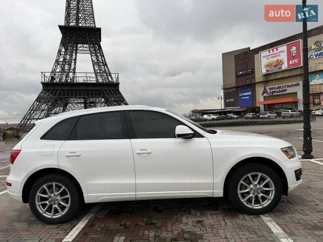 Белый Ауди Ку 5, объемом двигателя 1.98 л и пробегом 105 тыс. км за 13000 $, фото 1 на Automoto.ua