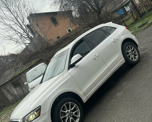 Белый Ауди Ку 5, объемом двигателя 1.98 л и пробегом 215 тыс. км за 11400 $, фото 2 на Automoto.ua