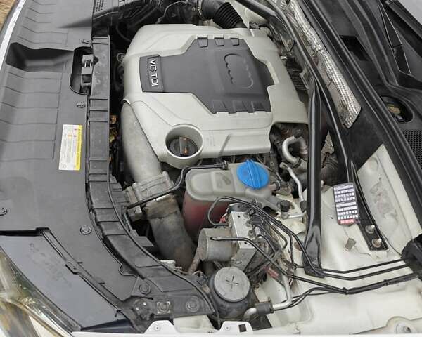 Белый Ауди Ку 5, объемом двигателя 2.97 л и пробегом 238 тыс. км за 14200 $, фото 14 на Automoto.ua