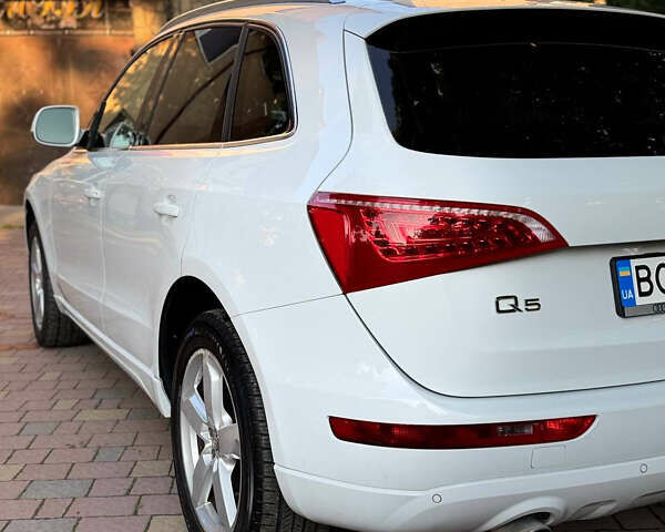 Белый Ауди Ку 5, объемом двигателя 1.98 л и пробегом 198 тыс. км за 13999 $, фото 7 на Automoto.ua