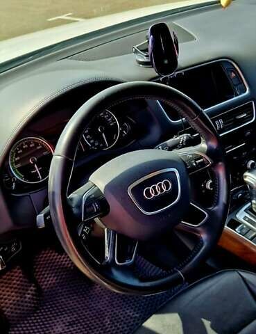 Белый Ауди Ку 5, объемом двигателя 1.98 л и пробегом 237 тыс. км за 18000 $, фото 11 на Automoto.ua