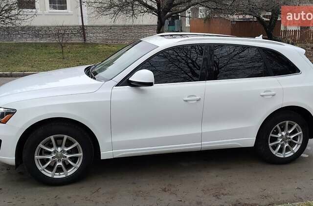 Білий Ауді Ку 5, об'ємом двигуна 1.98 л та пробігом 190 тис. км за 12400 $, фото 23 на Automoto.ua