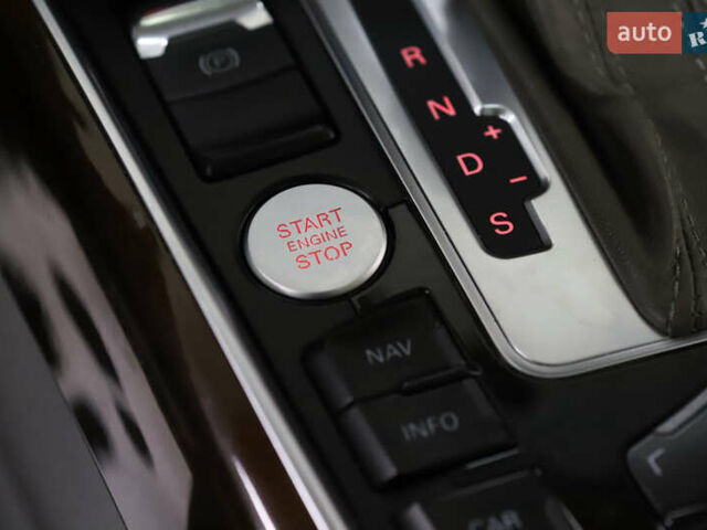 Білий Ауді Ку 5, об'ємом двигуна 2 л та пробігом 179 тис. км за 14900 $, фото 87 на Automoto.ua