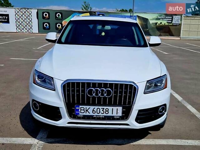 Белый Ауди Ку 5, объемом двигателя 1.98 л и пробегом 237 тыс. км за 18000 $, фото 2 на Automoto.ua