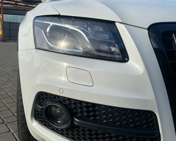 Белый Ауди Ку 5, объемом двигателя 3 л и пробегом 280 тыс. км за 16500 $, фото 6 на Automoto.ua