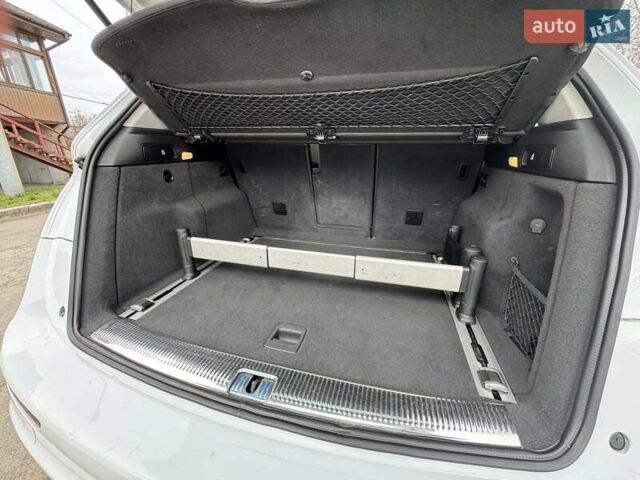 Білий Ауді Ку 5, об'ємом двигуна 2 л та пробігом 197 тис. км за 16900 $, фото 9 на Automoto.ua