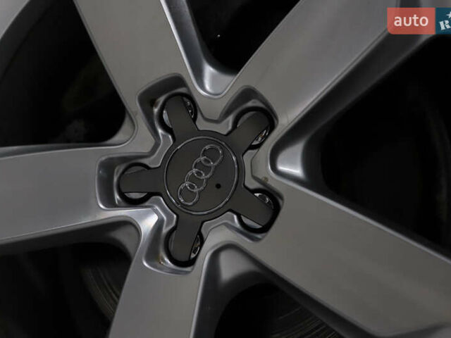 Білий Ауді Ку 5, об'ємом двигуна 2 л та пробігом 179 тис. км за 14900 $, фото 33 на Automoto.ua