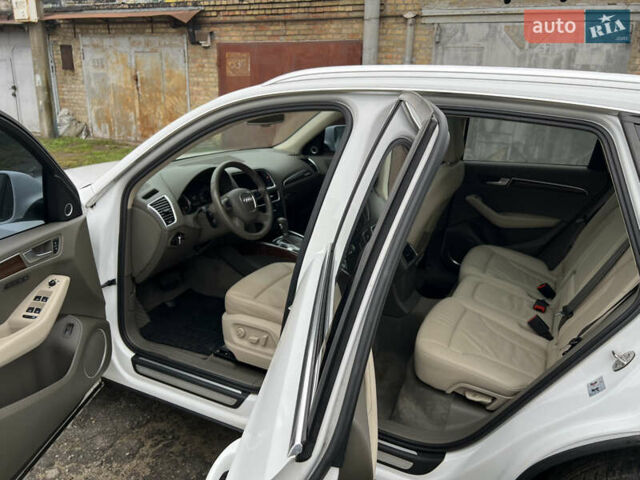 Белый Ауди Ку 5, объемом двигателя 2 л и пробегом 170 тыс. км за 12999 $, фото 31 на Automoto.ua