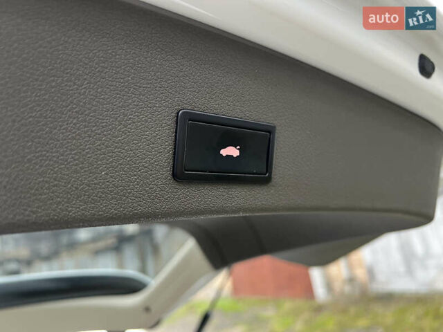 Белый Ауди Ку 5, объемом двигателя 2 л и пробегом 170 тыс. км за 12999 $, фото 34 на Automoto.ua