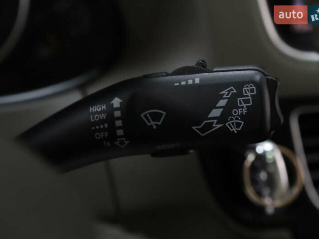 Білий Ауді Ку 5, об'ємом двигуна 2 л та пробігом 179 тис. км за 14900 $, фото 85 на Automoto.ua