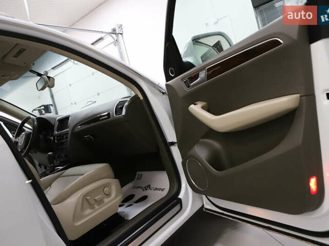 Білий Ауді Ку 5, об'ємом двигуна 2 л та пробігом 179 тис. км за 14900 $, фото 74 на Automoto.ua