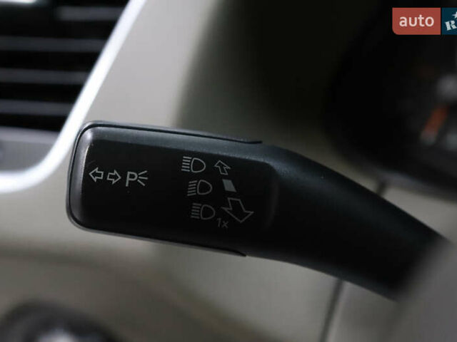 Білий Ауді Ку 5, об'ємом двигуна 2 л та пробігом 179 тис. км за 14900 $, фото 84 на Automoto.ua