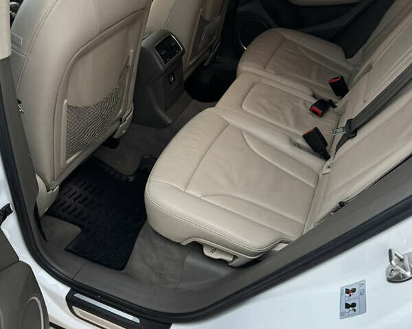 Белый Ауди Ку 5, объемом двигателя 2 л и пробегом 248 тыс. км за 12700 $, фото 10 на Automoto.ua