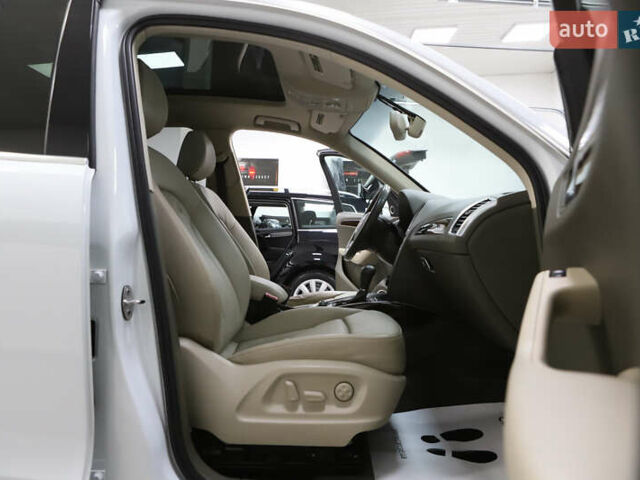 Білий Ауді Ку 5, об'ємом двигуна 2 л та пробігом 179 тис. км за 14900 $, фото 76 на Automoto.ua