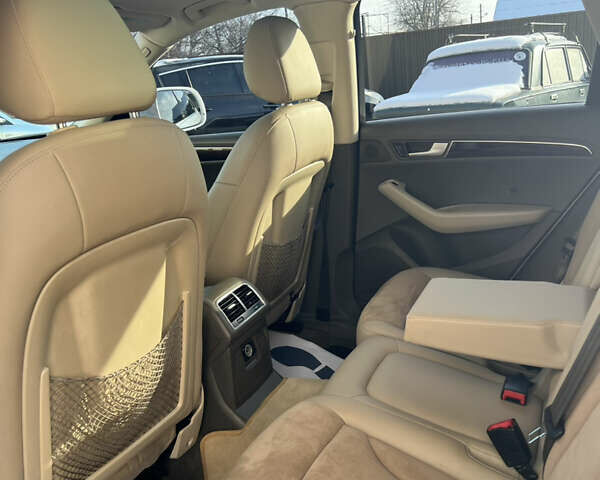 Белый Ауди Ку 5, объемом двигателя 2 л и пробегом 320 тыс. км за 13300 $, фото 6 на Automoto.ua