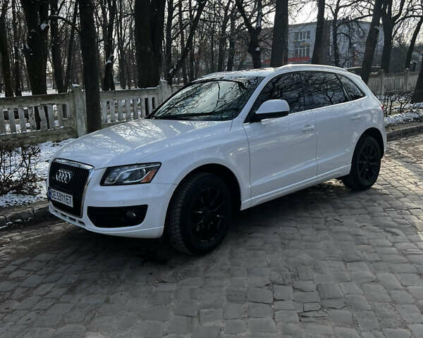 Белый Ауди Ку 5, объемом двигателя 2 л и пробегом 320 тыс. км за 13300 $, фото 2 на Automoto.ua