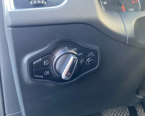 Белый Ауди Ку 5, объемом двигателя 3 л и пробегом 280 тыс. км за 16500 $, фото 15 на Automoto.ua