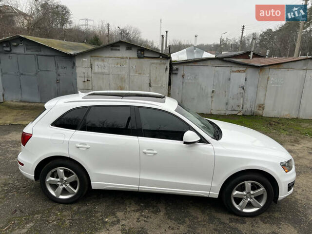 Белый Ауди Ку 5, объемом двигателя 2 л и пробегом 170 тыс. км за 12999 $, фото 12 на Automoto.ua