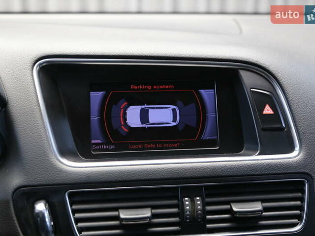 Белый Ауди Ку 5, объемом двигателя 1.97 л и пробегом 137 тыс. км за 18000 $, фото 18 на Automoto.ua