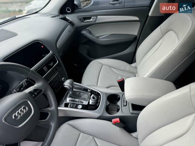 Ауди Ку 5 2012 в Дубно на Automoto.ua Белый Ауди Ку 5, объемом двигателя 1.98 л и пробегом 257 тыс. км за 12699 $, фото 36 на Automoto.ua