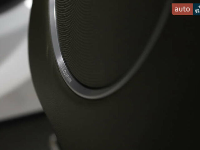 Білий Ауді Ку 5, об'ємом двигуна 2 л та пробігом 179 тис. км за 14900 $, фото 113 на Automoto.ua