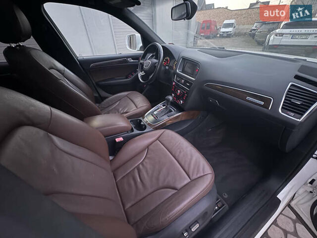 Білий Ауді Ку 5, об'ємом двигуна 2 л та пробігом 231 тис. км за 10800 $, фото 12 на Automoto.ua