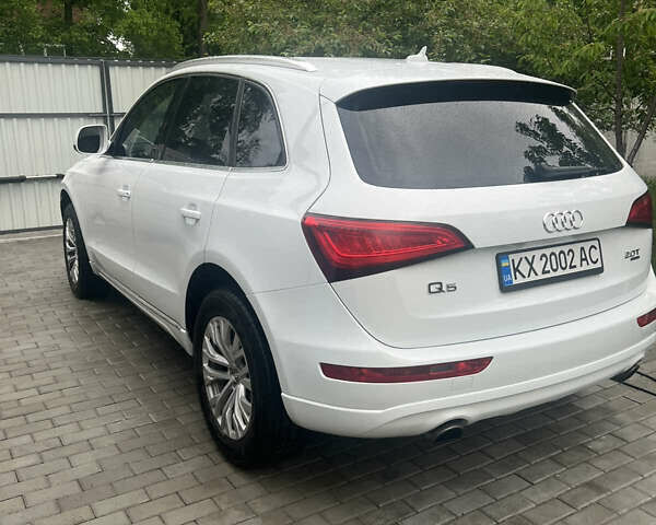 Белый Ауди Ку 5, объемом двигателя 1.98 л и пробегом 154 тыс. км за 14250 $, фото 6 на Automoto.ua