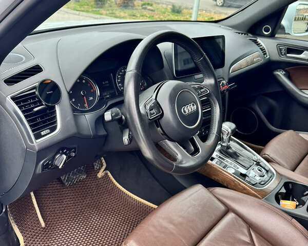 Белый Ауди Ку 5, объемом двигателя 1.98 л и пробегом 151 тыс. км за 16300 $, фото 6 на Automoto.ua