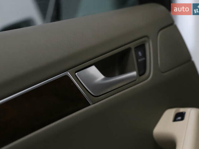 Білий Ауді Ку 5, об'ємом двигуна 2 л та пробігом 179 тис. км за 14900 $, фото 101 на Automoto.ua