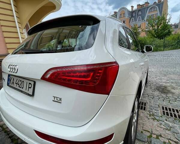 Белый Ауди Ку 5, объемом двигателя 1.98 л и пробегом 137 тыс. км за 18800 $, фото 6 на Automoto.ua