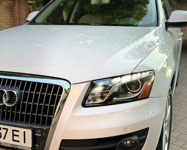 Белый Ауди Ку 5, объемом двигателя 1.98 л и пробегом 198 тыс. км за 13999 $, фото 3 на Automoto.ua