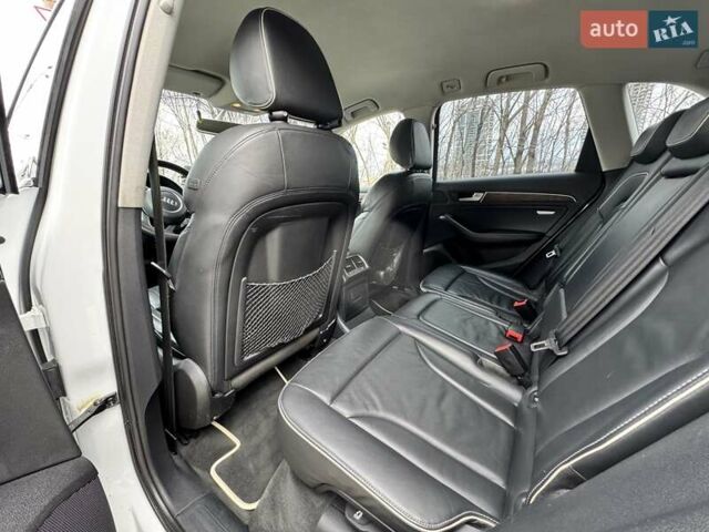 Білий Ауді Ку 5, об'ємом двигуна 2 л та пробігом 197 тис. км за 16900 $, фото 8 на Automoto.ua