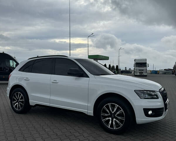 Белый Ауди Ку 5, объемом двигателя 1.98 л и пробегом 259 тыс. км за 15200 $, фото 8 на Automoto.ua