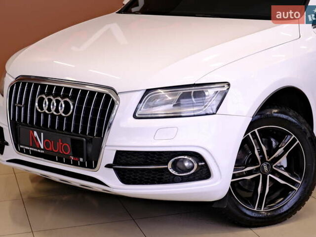 Білий Ауді Ку 5, об'ємом двигуна 2 л та пробігом 265 тис. км за 19500 $, фото 10 на Automoto.ua