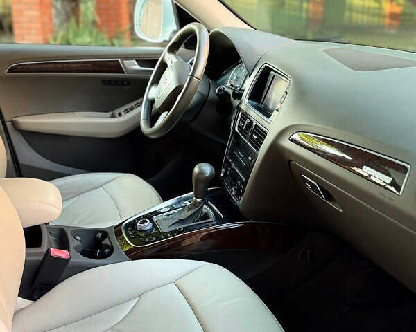 Белый Ауди Ку 5, объемом двигателя 1.98 л и пробегом 198 тыс. км за 13999 $, фото 19 на Automoto.ua