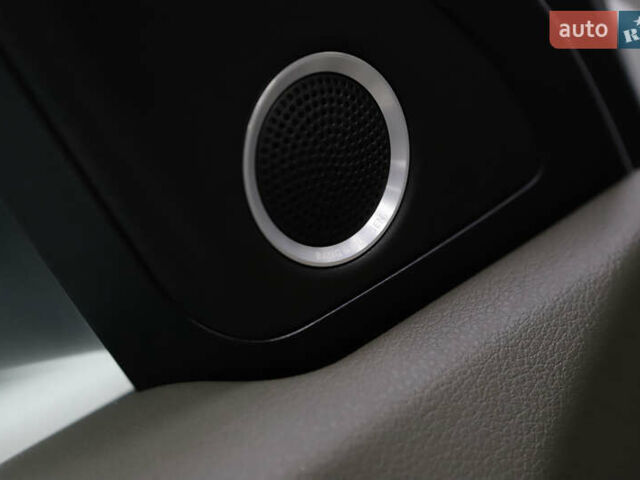 Білий Ауді Ку 5, об'ємом двигуна 2 л та пробігом 179 тис. км за 14900 $, фото 68 на Automoto.ua