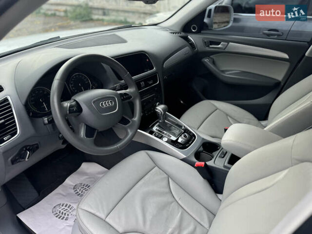 Ауди Ку 5 2012 в Дубно на Automoto.ua Белый Ауди Ку 5, объемом двигателя 1.98 л и пробегом 257 тыс. км за 12699 $, фото 33 на Automoto.ua