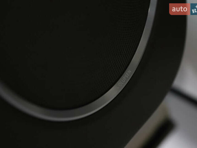 Білий Ауді Ку 5, об'ємом двигуна 2 л та пробігом 179 тис. км за 14900 $, фото 108 на Automoto.ua